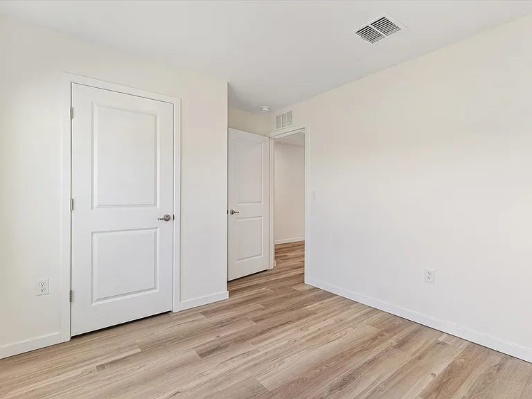 Middle bedroom number 3