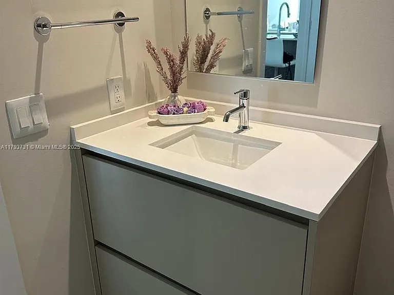 2900 NE 7th Ave #1205 — Photo 15