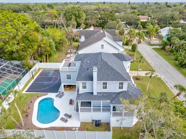 3811 Bayside Cir, Bradenton, FL 34210