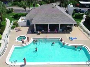 61 Emerald Woods Dr APT D2, Naples, FL 34108