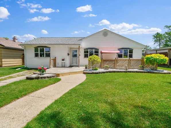 121 N Wilson St, Hobart, IN 46342