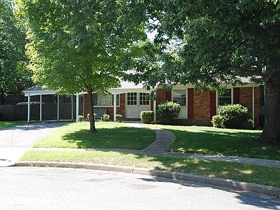 2nd image of 680 Kensington Ave