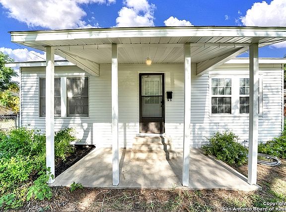 5th image of 332 LANTANA LN