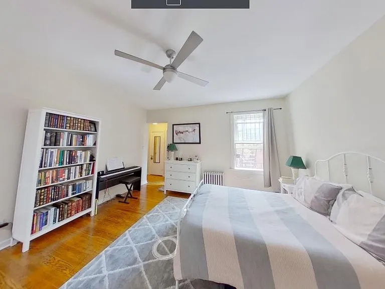 2006 Spruce St #3M — Photo 2