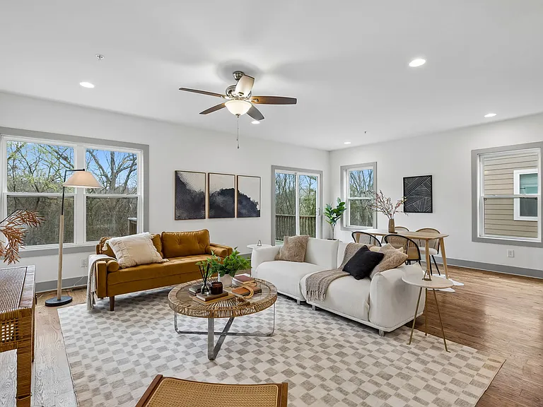 720 Flint Ridge Dr — Photo 11