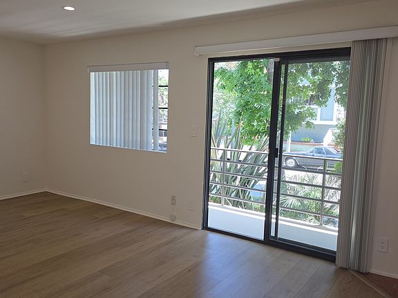 2nd image of 4220 Arch Dr APT 1