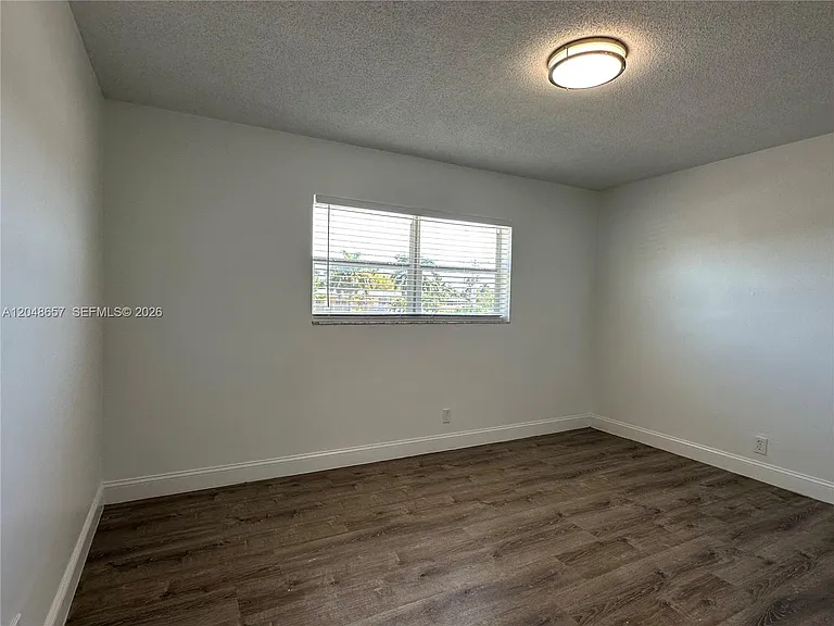 2401 NW 9th Ave #3 — Photo 13