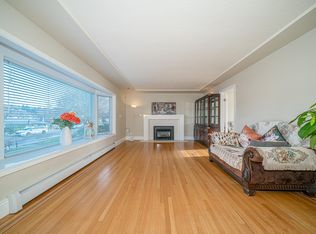 4824 Fairlawn Dr, Burnaby, BC V5C 3R8