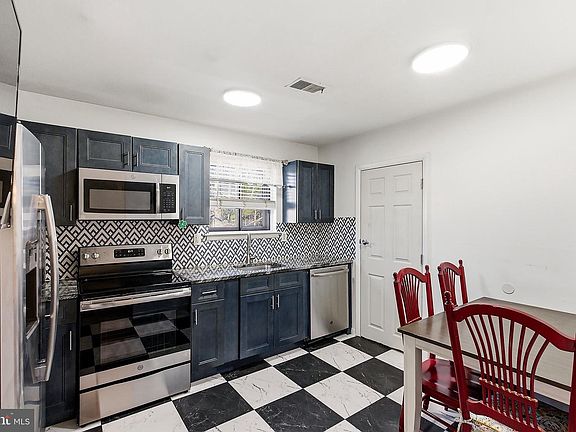 4th image of 1475 Mount Holly Rd APT K3