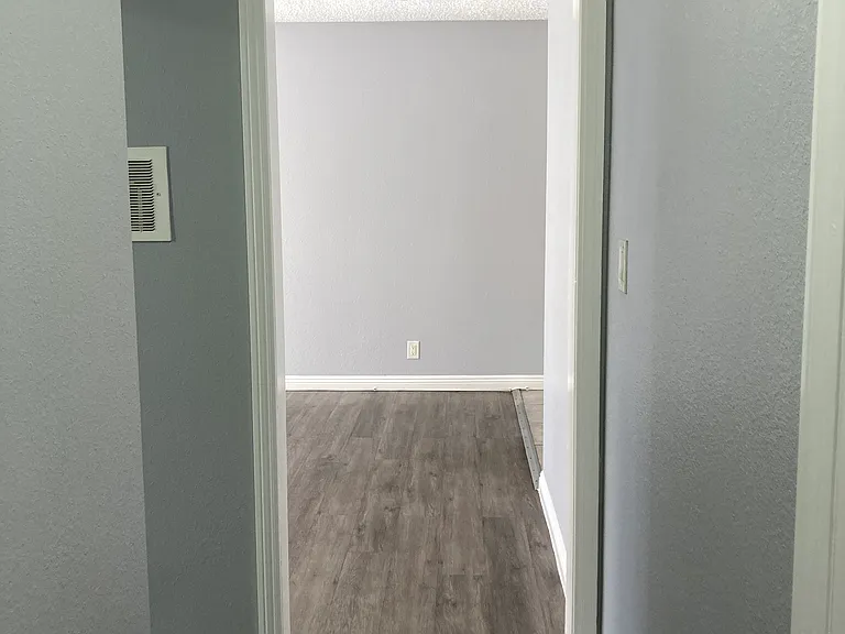 7008 Templeton St #F — Photo 11