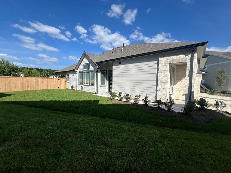 519 Water Ash Ct — Photo 17