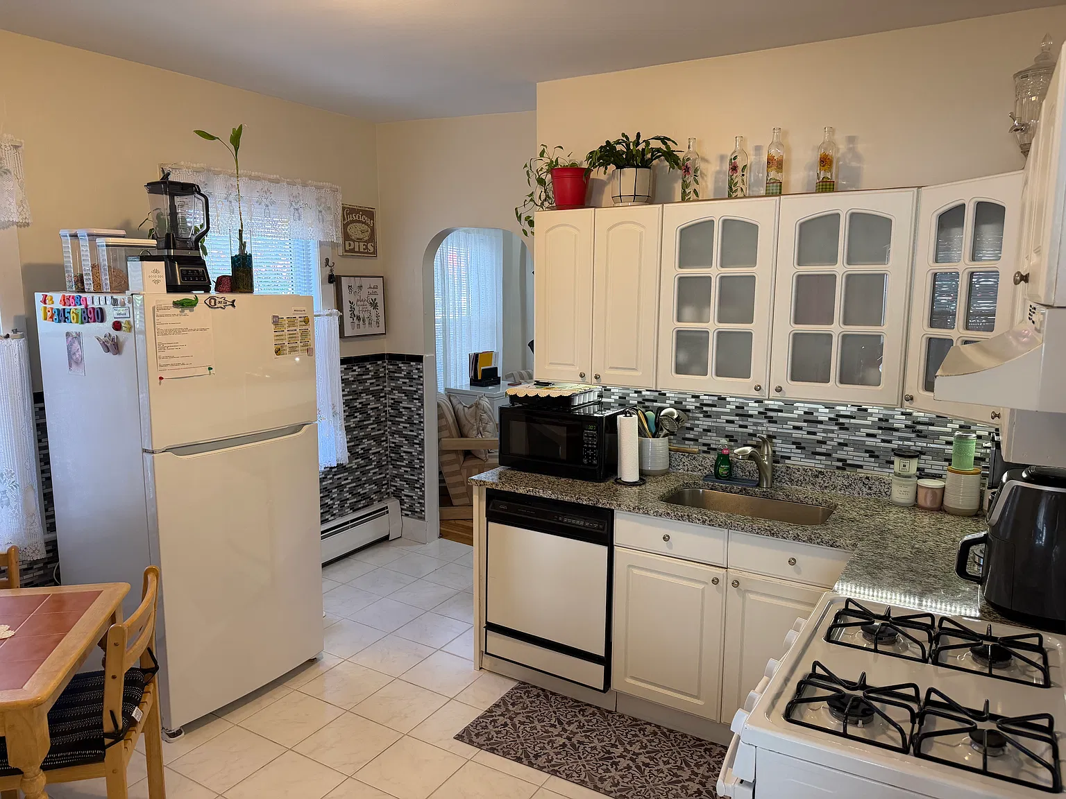 2 bed, 1000 sqft, $2,750 — Photo 4
