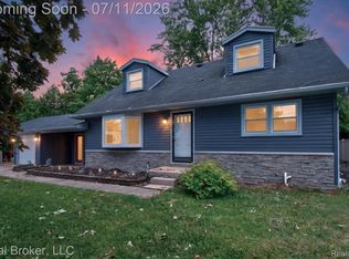 245 Bates Ln, Monroe, MI 48162