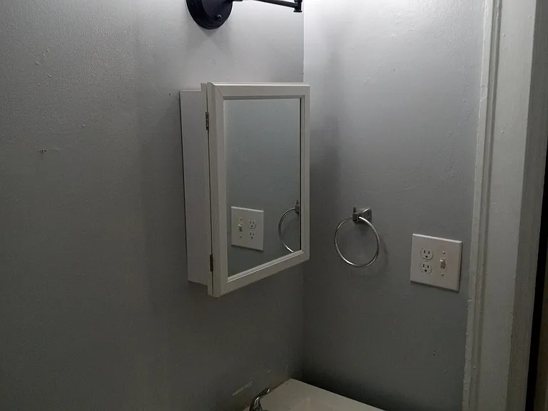 Lauderdale Apartments — Photo 13