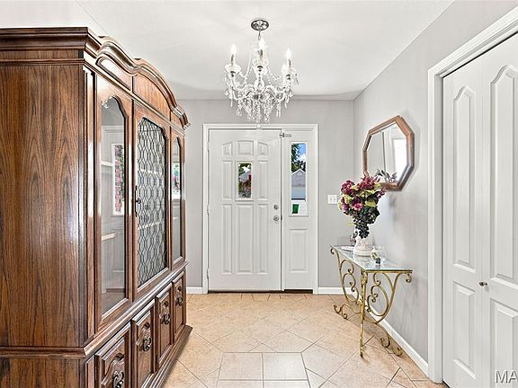 4th image of 507 Cobblestone Ct