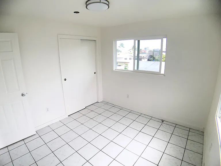 234 Oneawa St #B — Photo 2