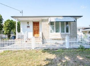 74 Fletcherdon Cres, Toronto, ON M3N 1S3