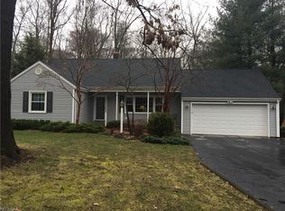 2408 Westview Dr, Cortland, OH 44410