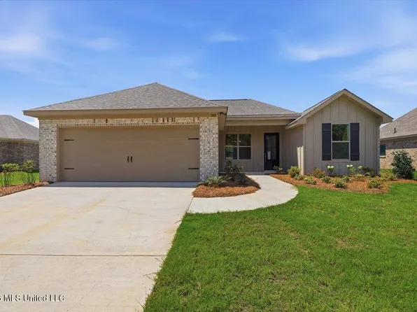 140 Stapleton Dr, Canton, MS 39046