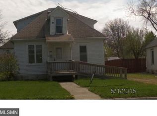 209 S 4th St, Olivia, MN 56277