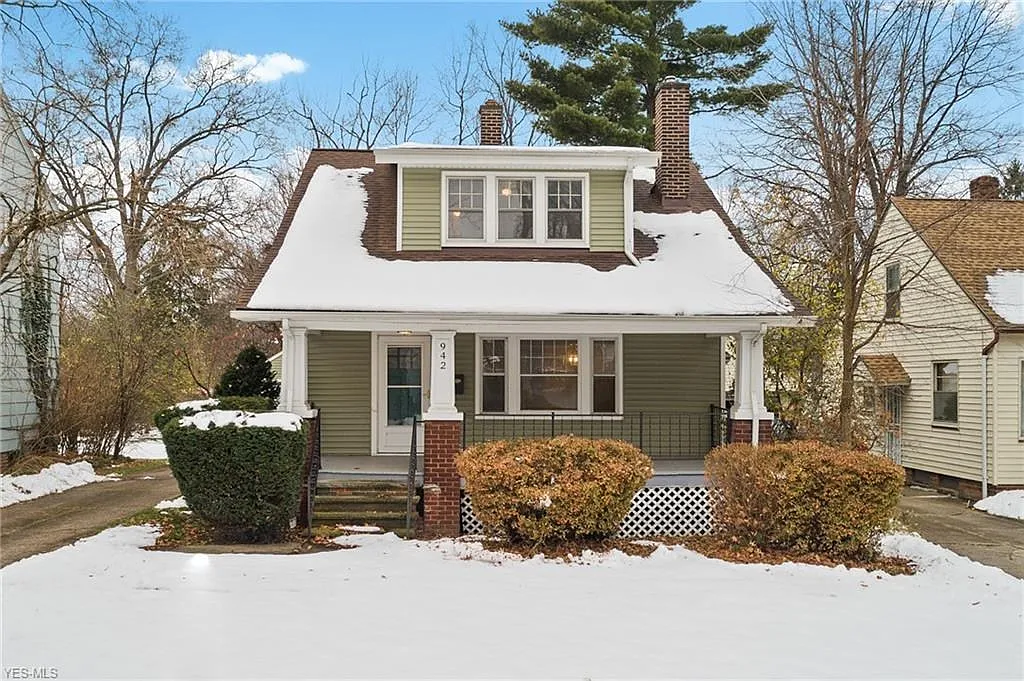 942 Montford Rd photo 1