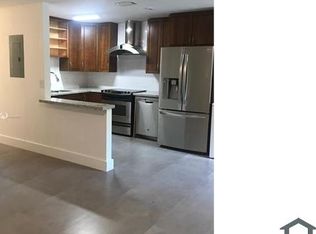 2600 NE 205th St, Miami, FL 33180