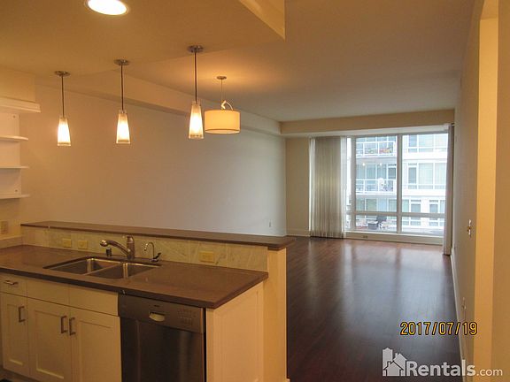 3rd image of 320 Washington Ave Unit 207