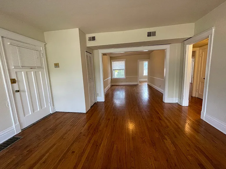 755 Heman Ave — Photo 7