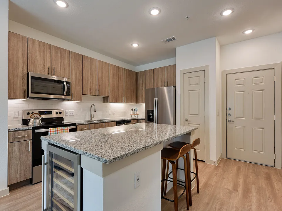 Alamo Residences at Spurs Lane