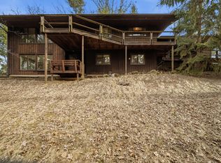 604 Hillandale Ct, Morrison, IL 61270