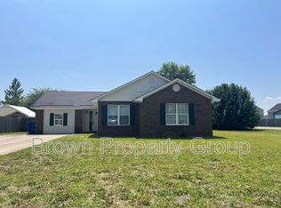 411 Northwoods Dr, Raeford, NC 28376