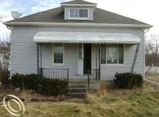 59450 Indian Trl, Ray, MI 48096