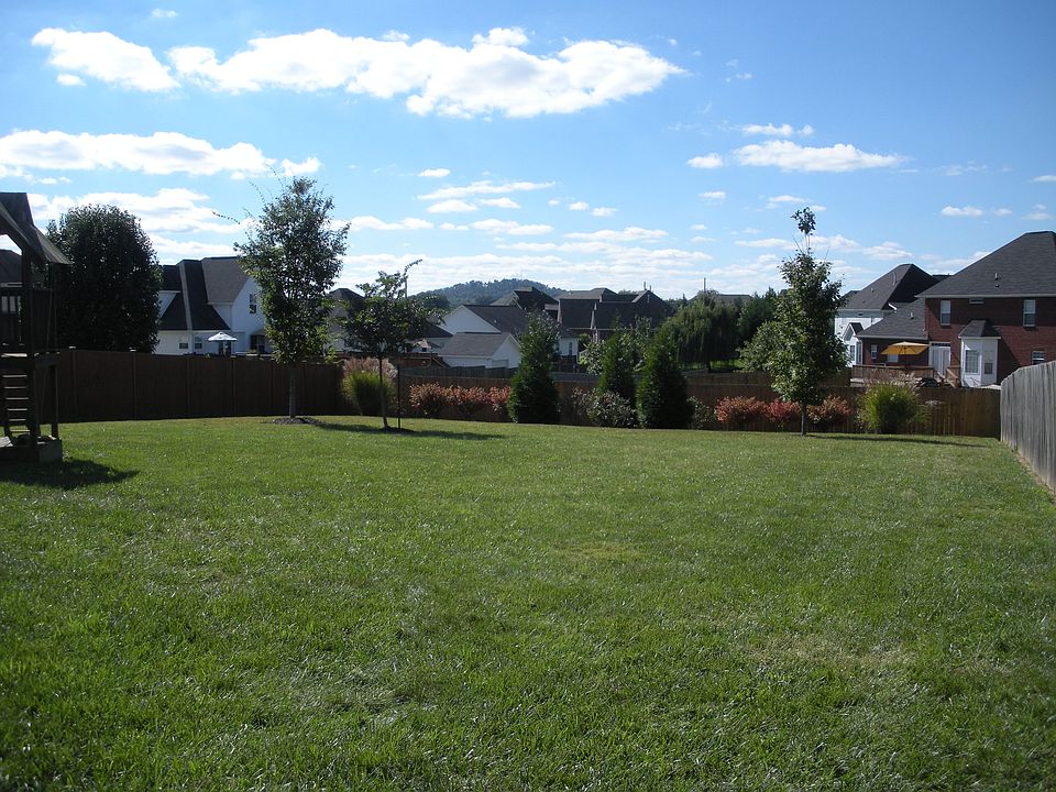 2nd image of 438 Remington Ave
