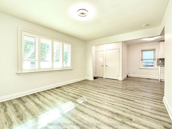 5th image of 39 Westhead Rd