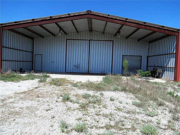 5th image of 2615 E State Highway 22