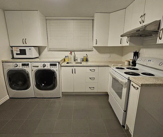 29 Wyndcliff Cres #BASEMENT — Photo 12