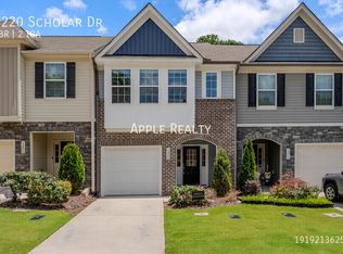1220 Scholar Dr, Durham, NC 27703