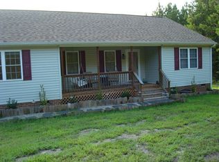 39 Hideaway Ln, Cumberland, VA 23040