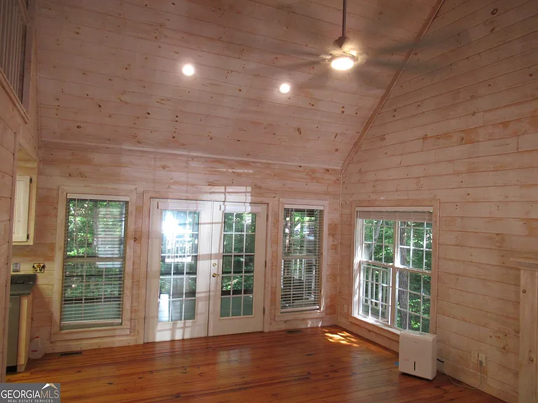 139 Trevor Trl — Photo 31