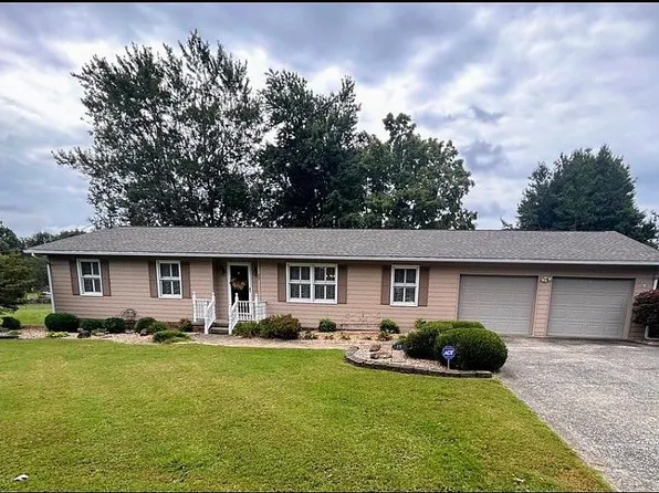 35 Locust St, Hanson, KY 42413