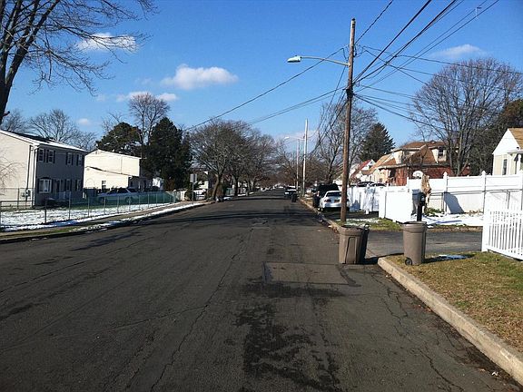 2nd image of 9 Macarthur Ave