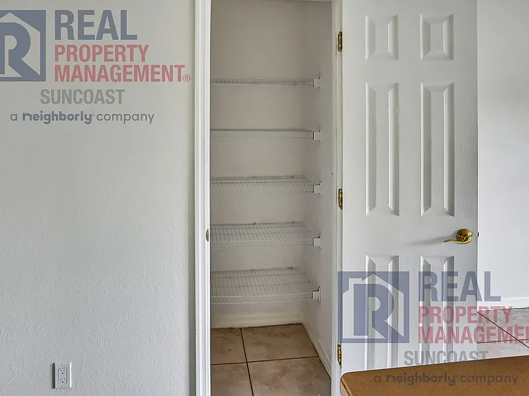230 Rotonda Blvd W #A — Photo 16