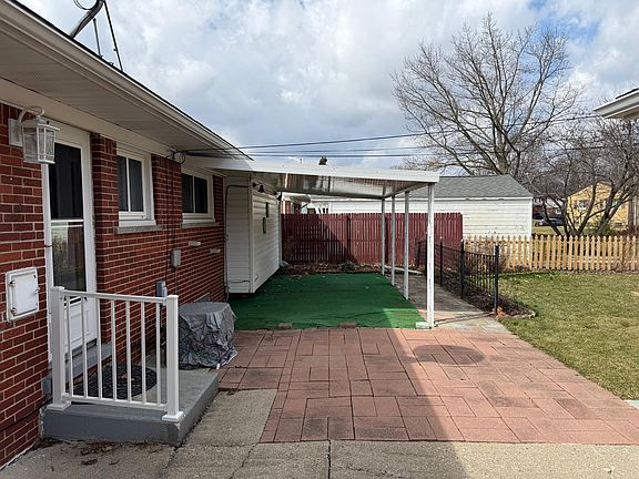 3rd image of 1073 Ruth Ave