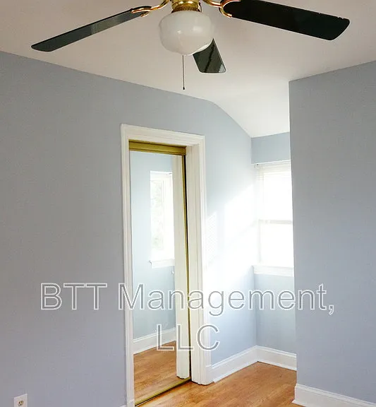 8400 Greenwood Ave #4 — Photo 63