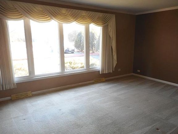 2nd image of 10610 S Plahm Ct