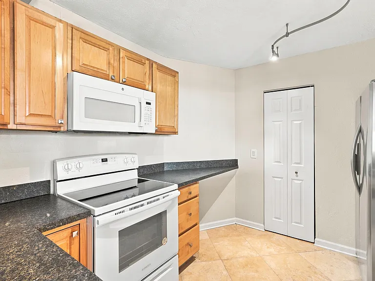 1301 River Reach Dr #514 — Photo 14
