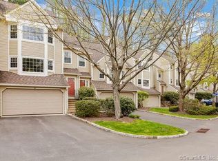 147 Governor Trumbull Way #147, Trumbull, CT 06611