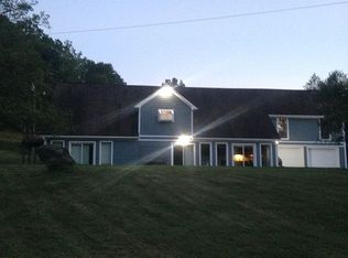 1053 Hoagland Rd, North Parkersburg, WV 26104