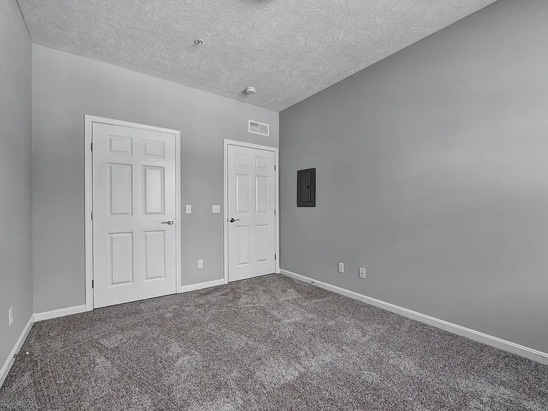 Aquamarine Apartments — Photo 42