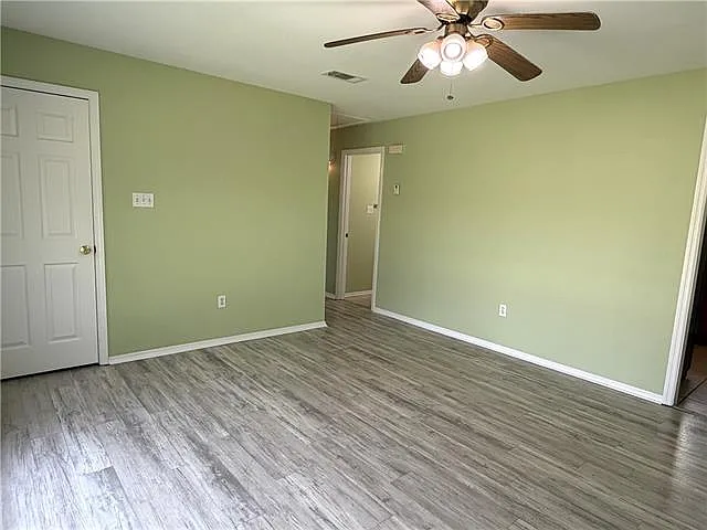 3068 Effie St — Photo 5